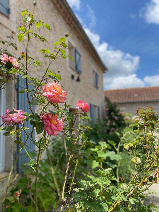 Domaine De Villot Sainte-Colombe-de-Villeneuve Exterior foto