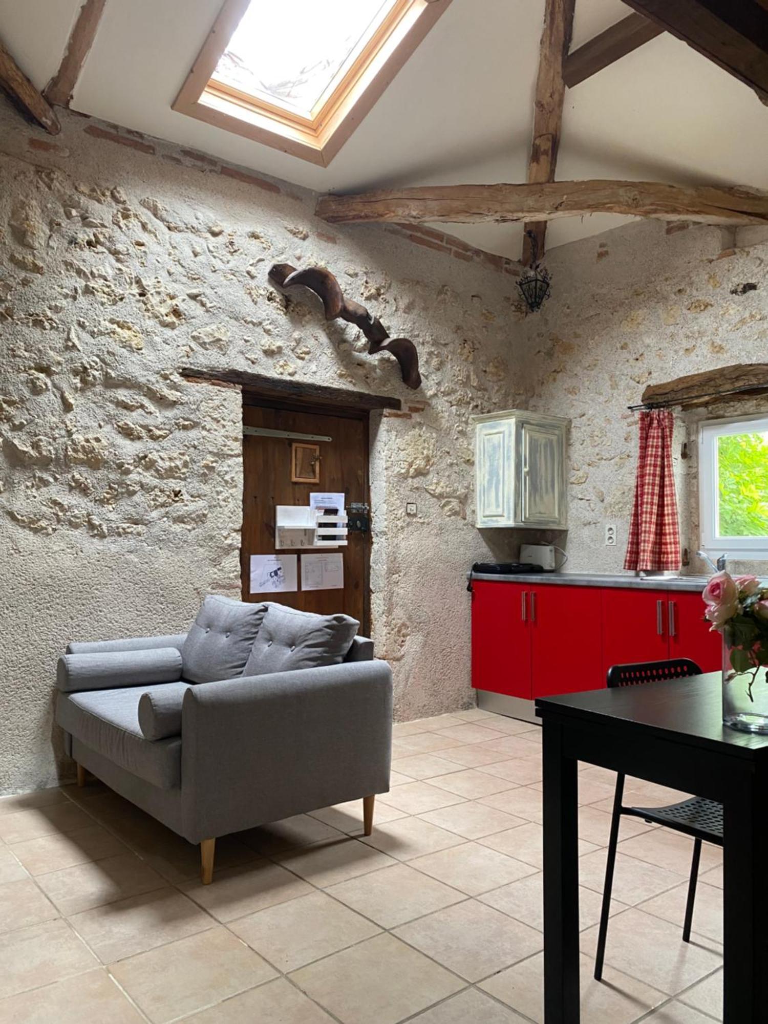 Domaine De Villot Sainte-Colombe-de-Villeneuve Exterior foto