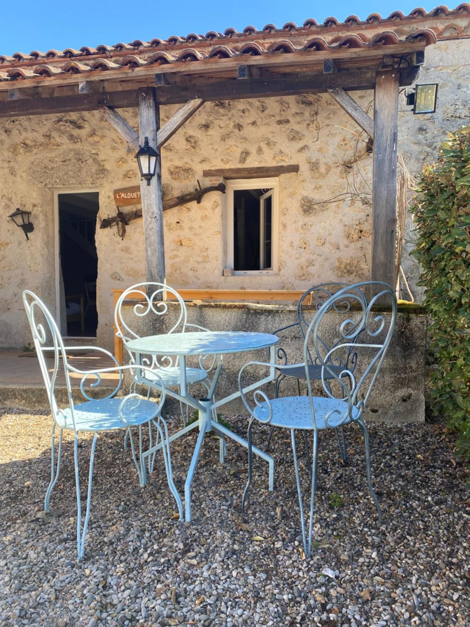 Domaine De Villot Sainte-Colombe-de-Villeneuve Exterior foto